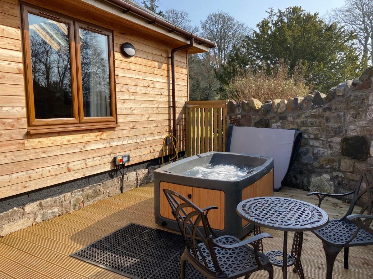 Pheasant Lodge With Hot Tub Forgandenny Kültér fotó